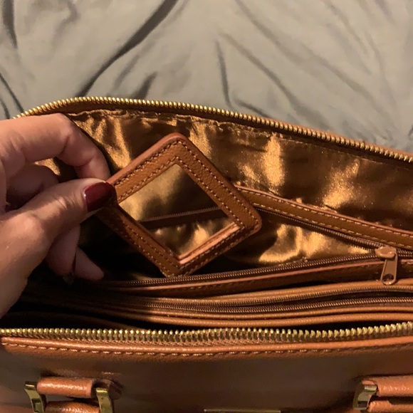 Joy & Iman Handbag - Picture 4 of 6